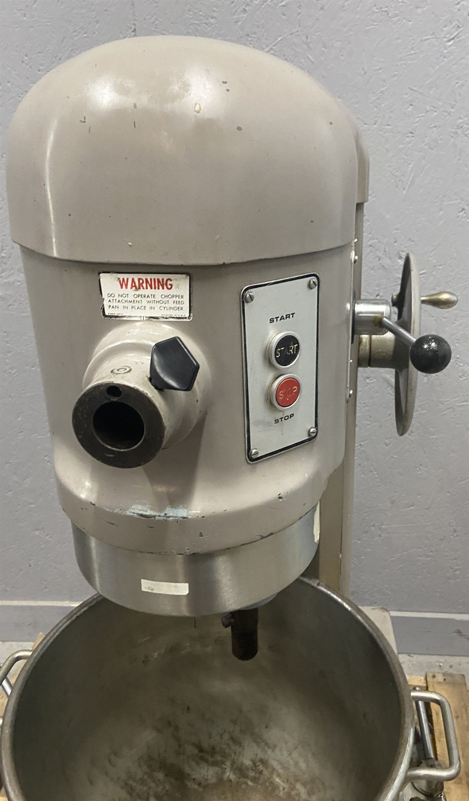 Hobart H-600 60 Qt. Commercial Mixer 440V 3PH w/ Bowl H600 Manual Lift
