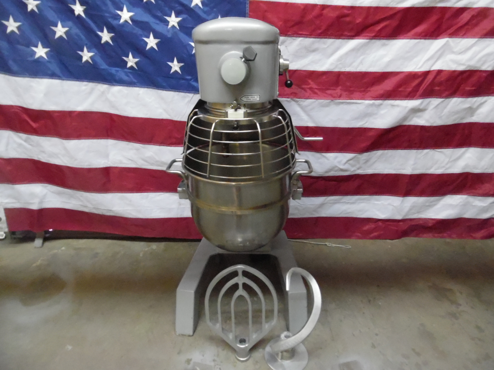 Hobart Clean School Premier D300T 30 Qt Mixer 3/4 HP 115V