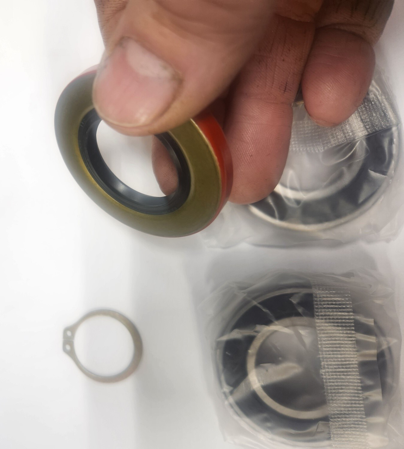 Hobart mixer D330 planetary Bearing and Seal Kit fits ( D330 ML #38944 only )