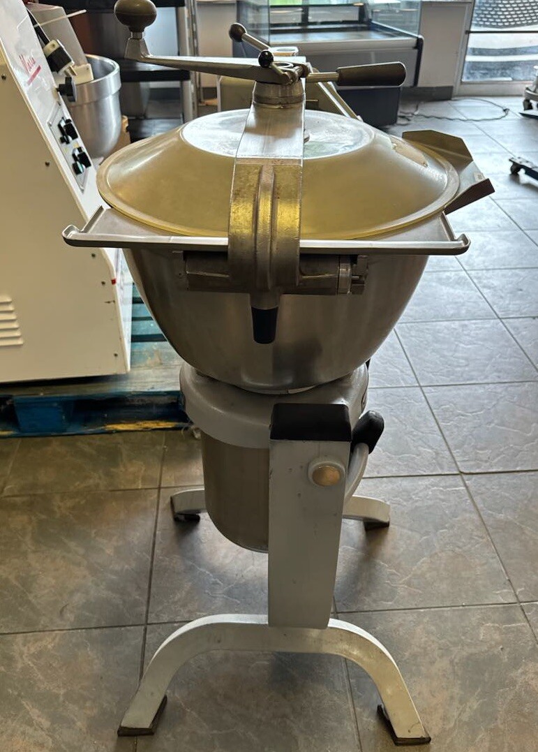 HOBART HCM300 VERTICAL CUTTER MIXER 230/460V 3 phase VERY NICE SHAPE!