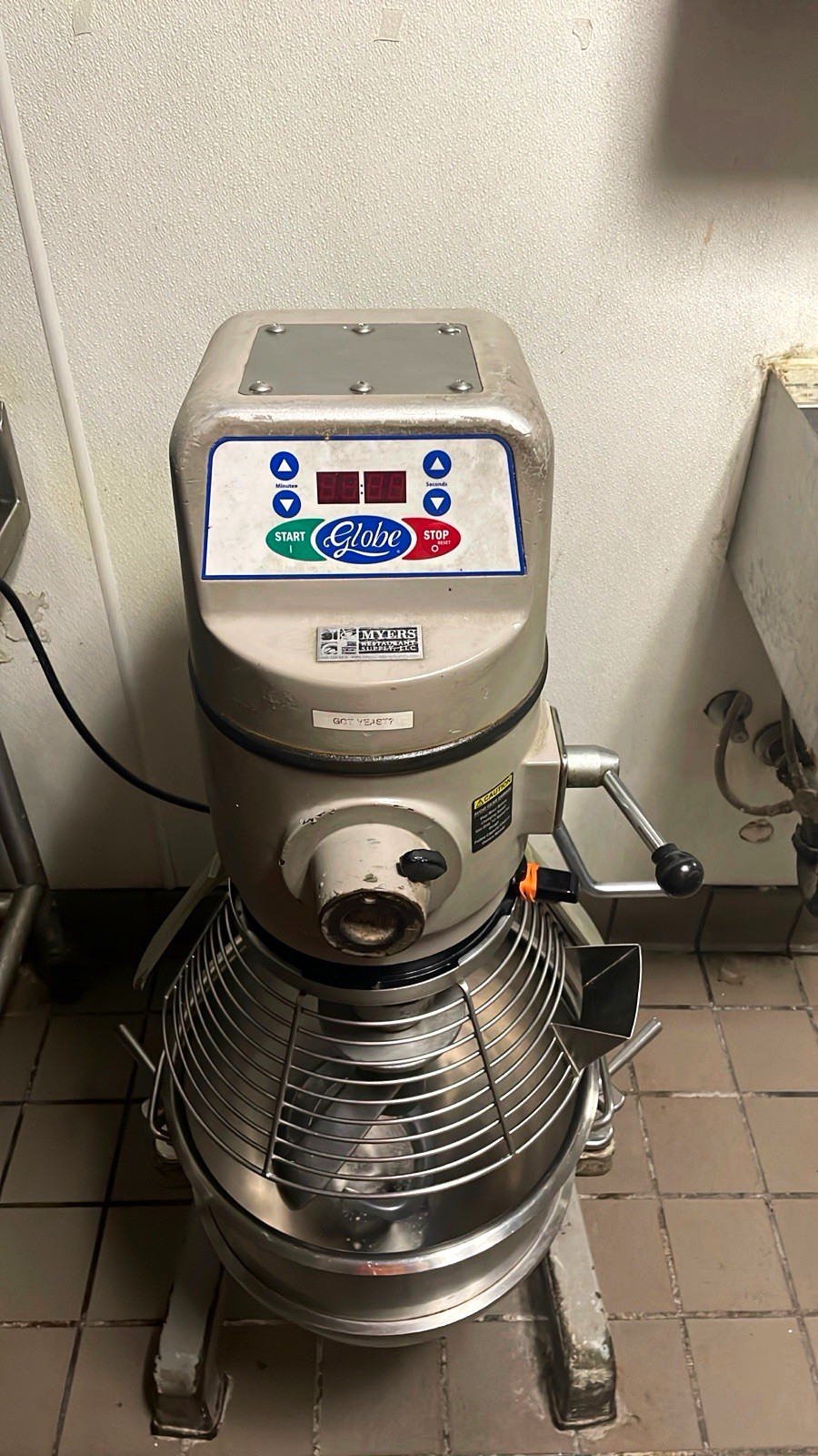 Globe SP30P Commercial Food Mixer 3 Speed Floor Model 220V 1-1/2 HP
