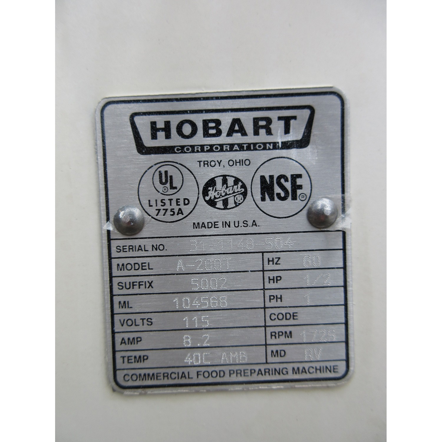 Hobart A200T 20 Qt Mixer, Bowl And 2 Attachments Included