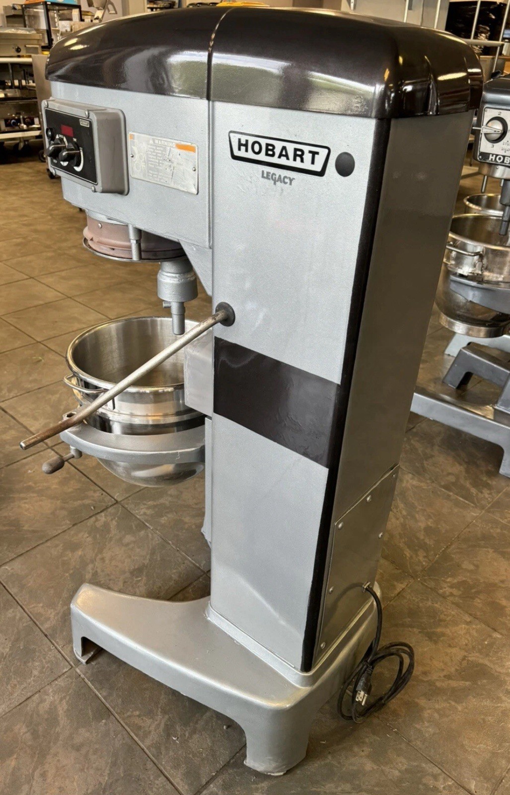 HOBART LEGACY HL300 30 Qt Mixer 3/4 HP 120V Bowl & Whisk Included NICE SHAPE!