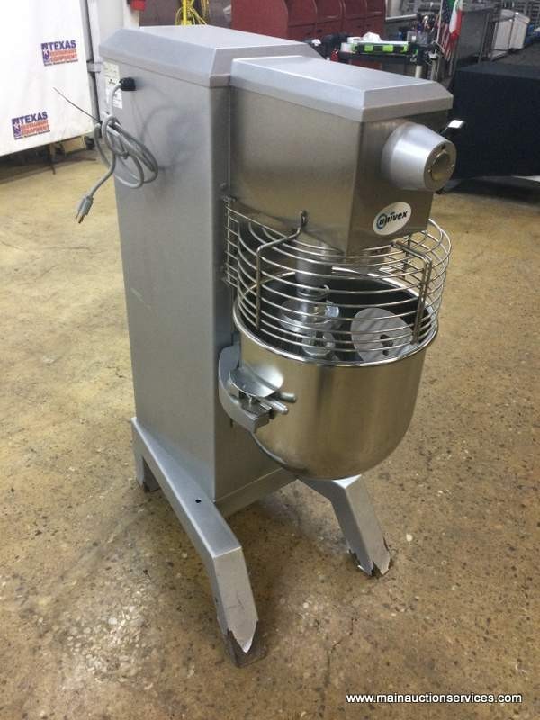 UNIVEX 30 QUART DOUGH MIXER WITH 3 ATTACHMENT