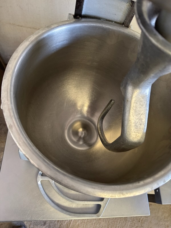 Hobart A200 Mixer 20 Quart, 3 Speed Commercial Mixer