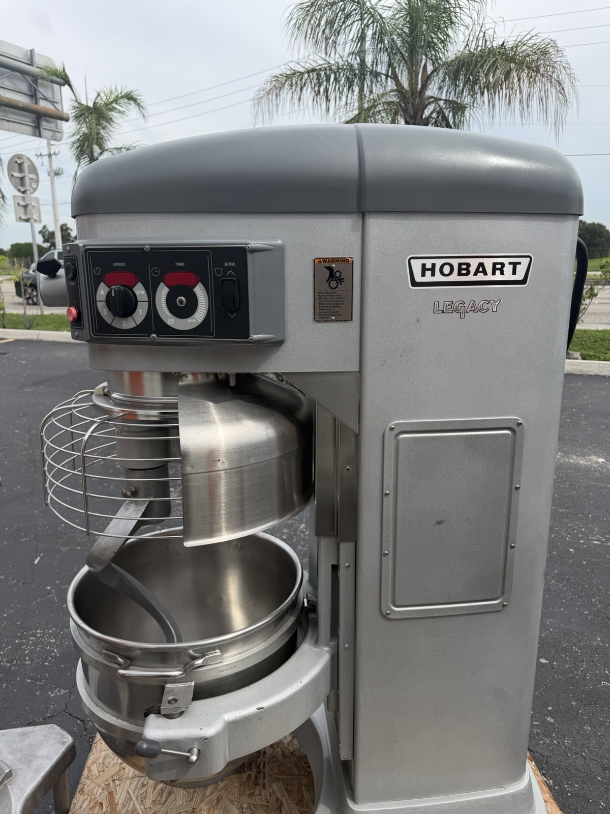 Hobart legacy HL600 60 Qt Bakery Dough Mixer W Guard Bowl & Hook 1 & 3 Phase