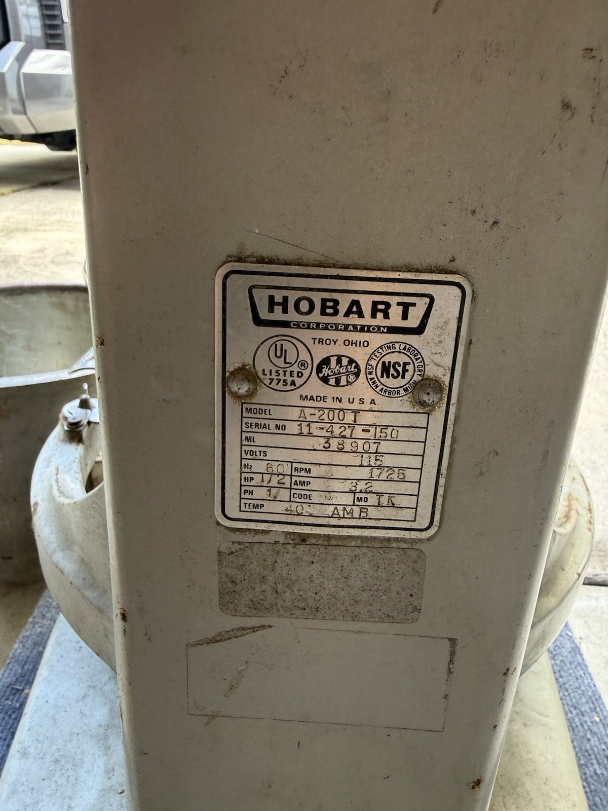 Hobart A-200T 20 qt Mixer 115V Timer Stainless 12qt & 20qt Bowl 3 Attachments