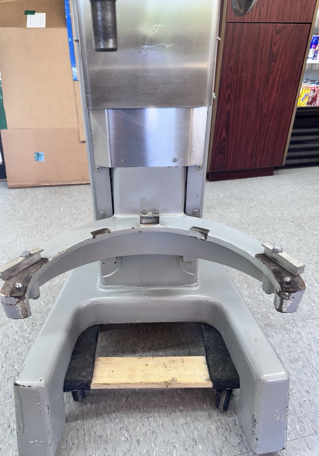Hobart D340 40 Qt Mixer With 40 Qt SS Bowl & Heavy Duty SS Hook 1.5 HP 3 PH 208V