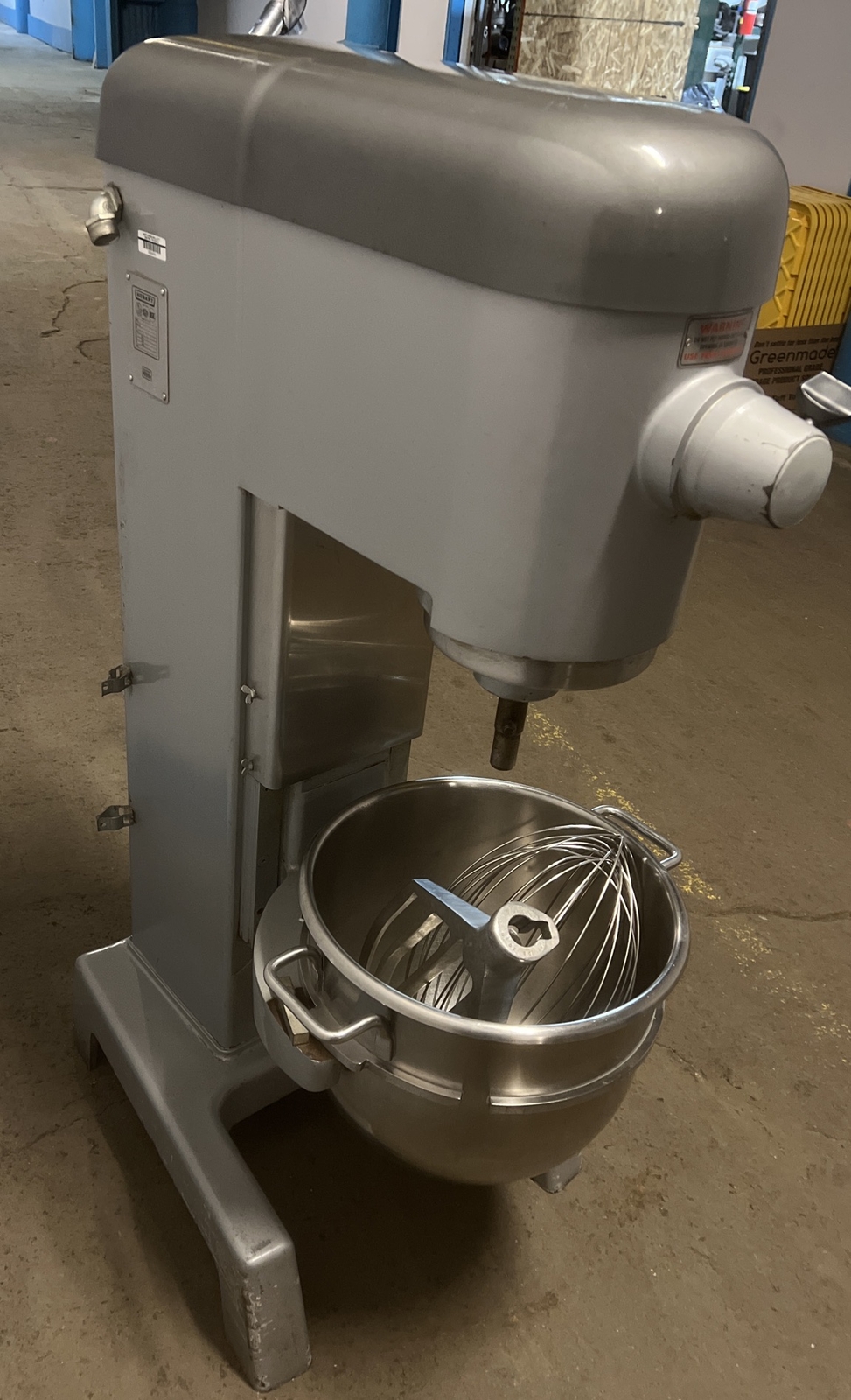 Hobart D330- 30-quart Mixer w/ Bowl Whisk, 2 Hooks & Paddle – 208v 3 Phase-Used