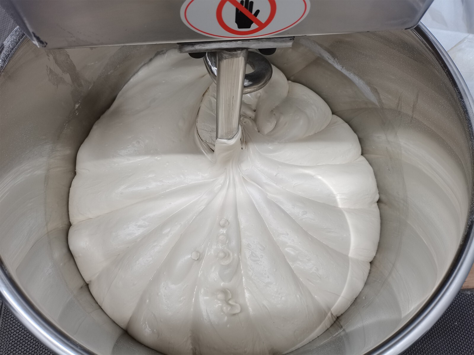 60qt Commercial Double-acting Dough Mixer 2-Speed Sprial Dough Mixer 220V 3KW