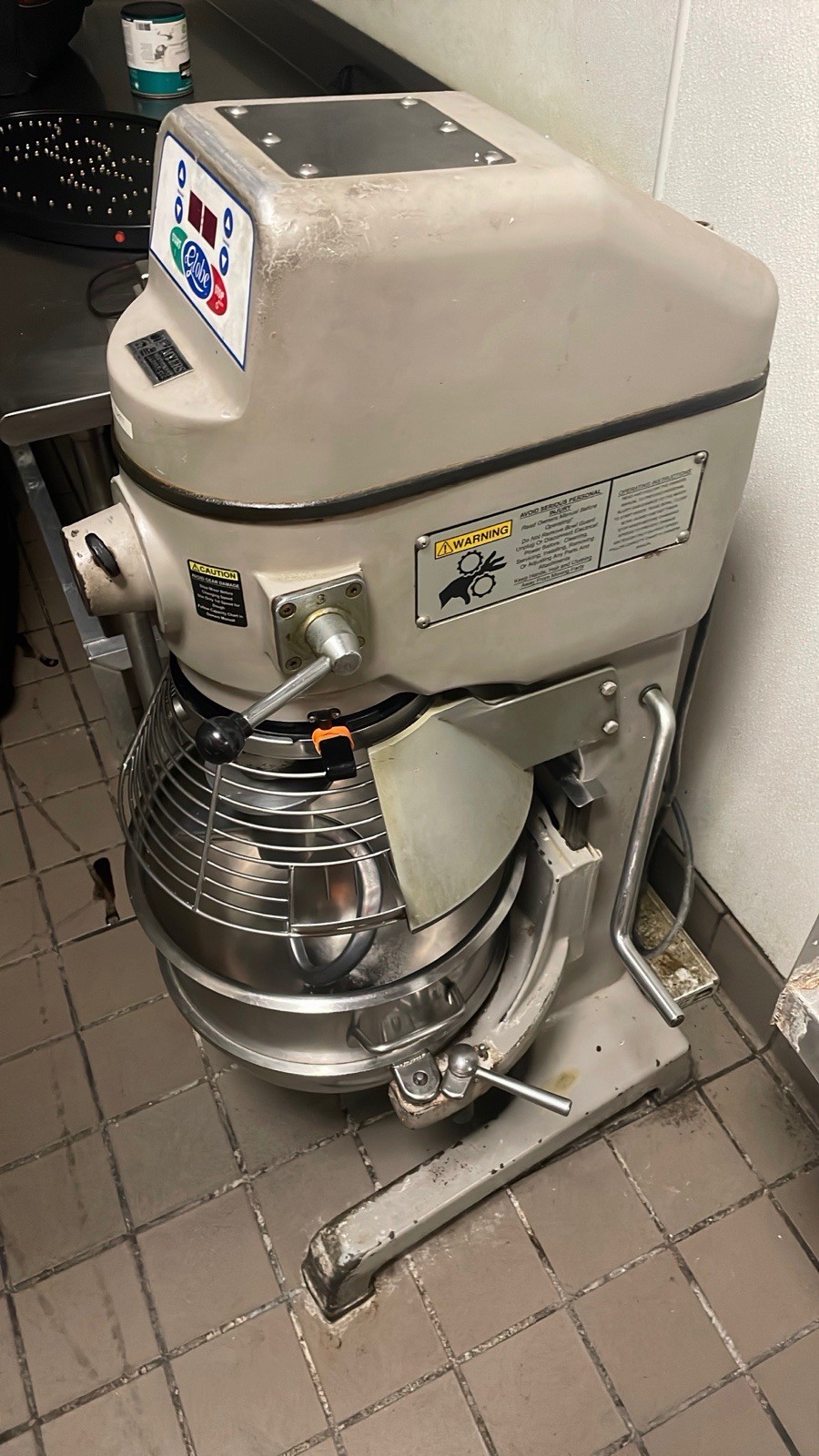 Globe SP30P Commercial Food Mixer 3 Speed Floor Model 220V 1-1/2 HP
