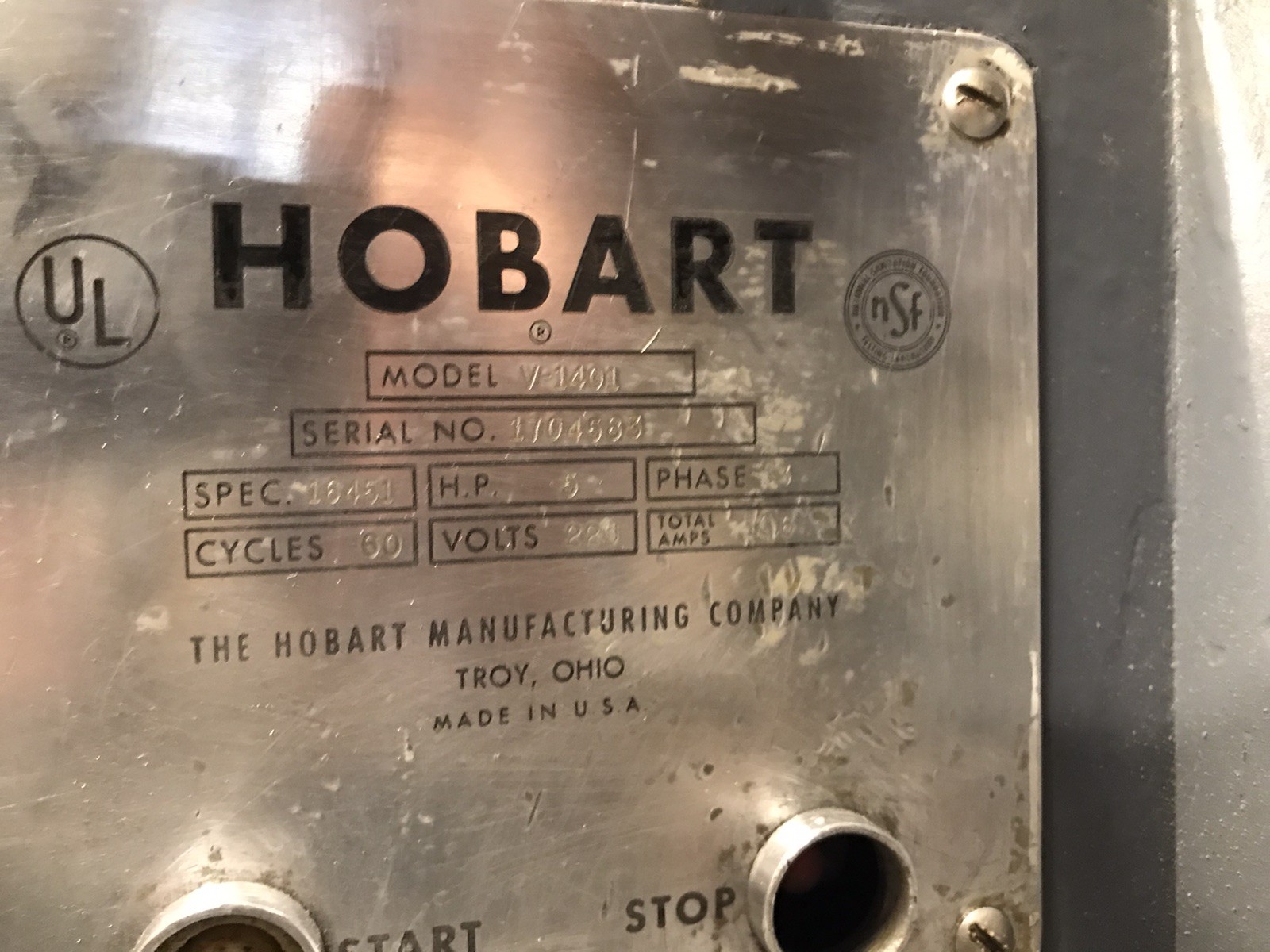 Hobart V1401 140 Qt Bakery Restaurant Dough Mixer With Some Attachments