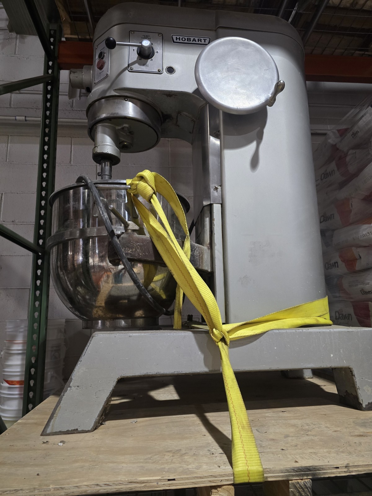 Hobart H 600. 60-quart mixer with stainless steel bowl and attachments