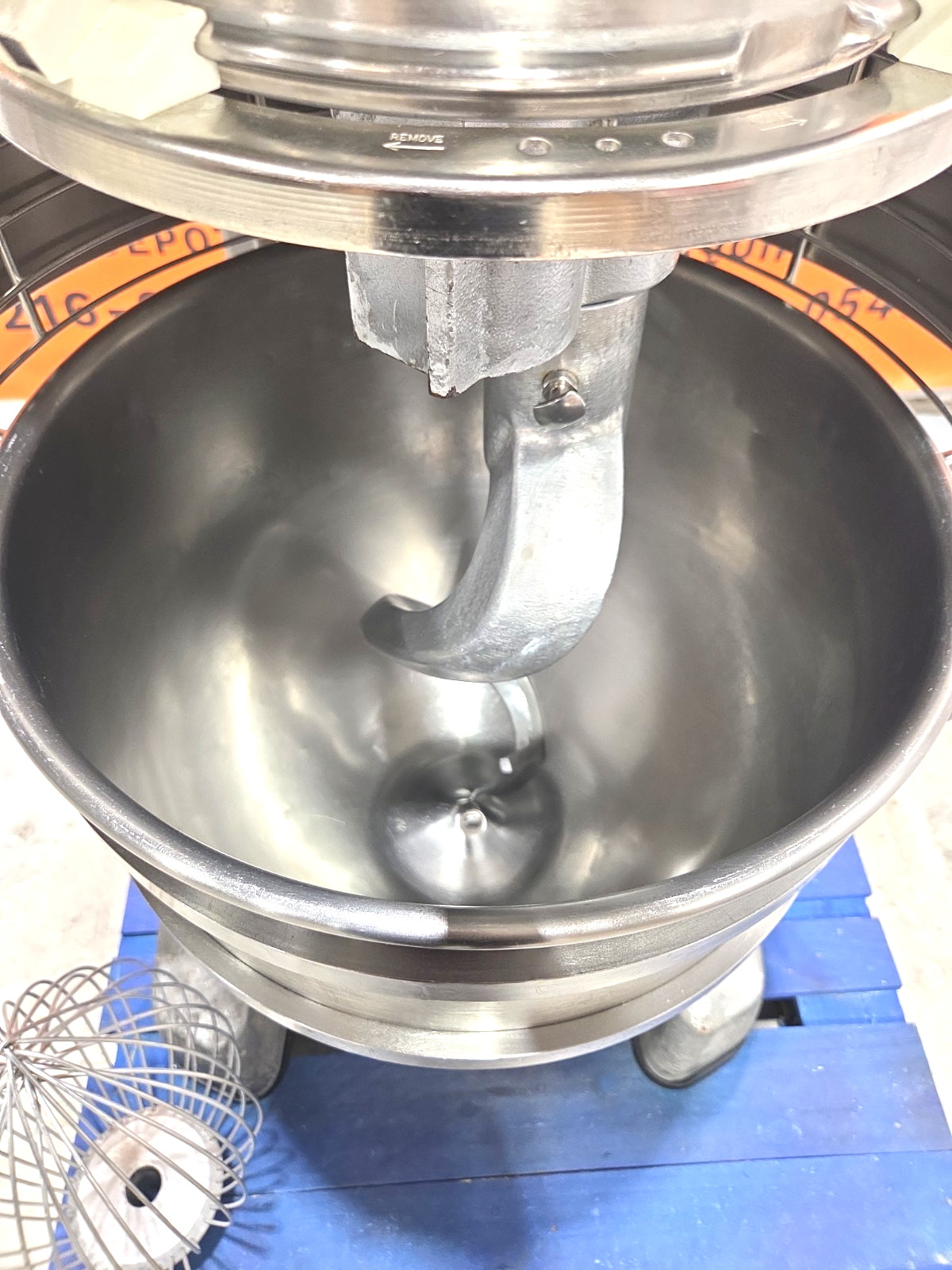 2016 HOBART HL600 Legacy 60QT Mixer W/ Bowl, Hook, Whip, 2.7HP – 1 Or 3PH