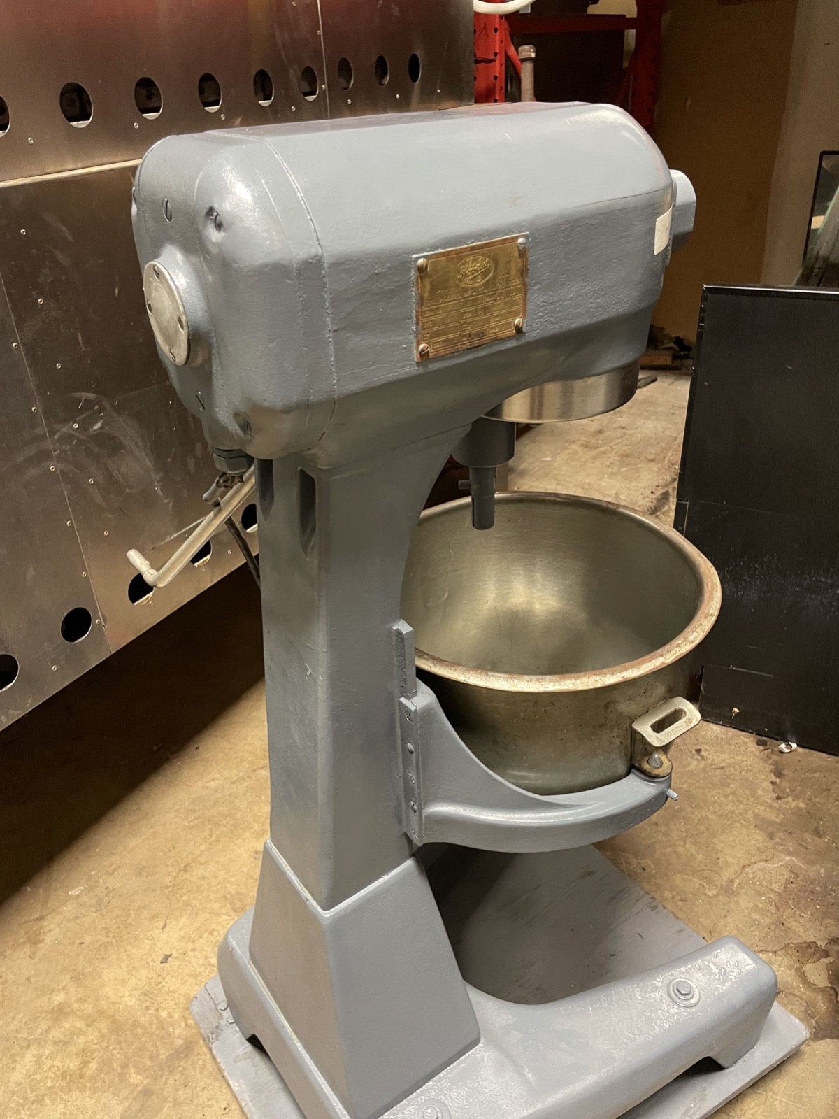 Hobart A-200-F 20QT Floor Model Mixer With Bowl