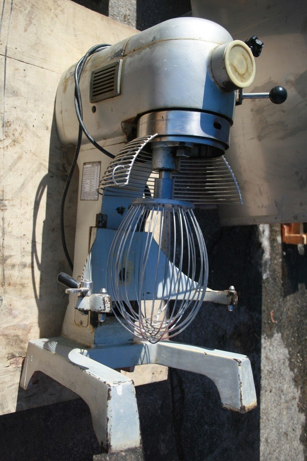 Boxer 20 Qt Tabletop Mixer with Stainless Steel Whip Attachment