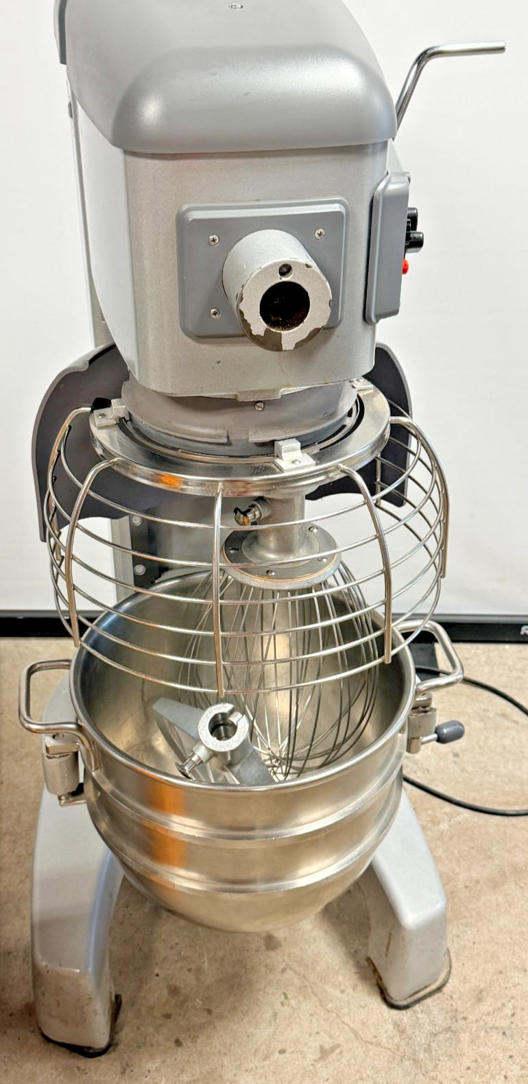 Hobart Legacy HL300 30 Qt Dough Mixer with Bowl whip & paddle 200-240 V 1 PH