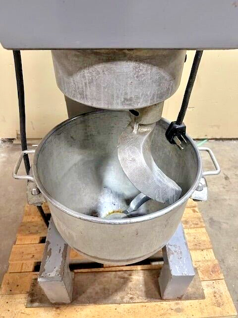“VULCAN FM-60” HD COMMERCIAL 60 QUART 4 SPEED MIXER WITH BOWL AND J HOOK AUTOMIX