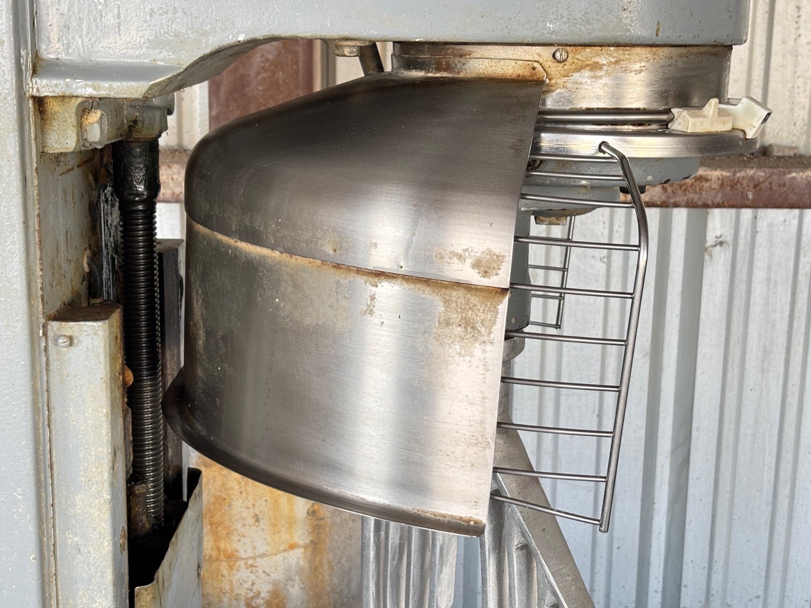HOBART M802 Commercial 80 QT Floor-Model Planetary Dough Mixer with Flat Paddle