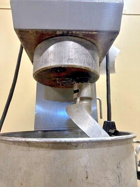“VULCAN FM-60” HD COMMERCIAL 60 QUART 4 SPEED MIXER WITH BOWL AND J HOOK AUTOMIX