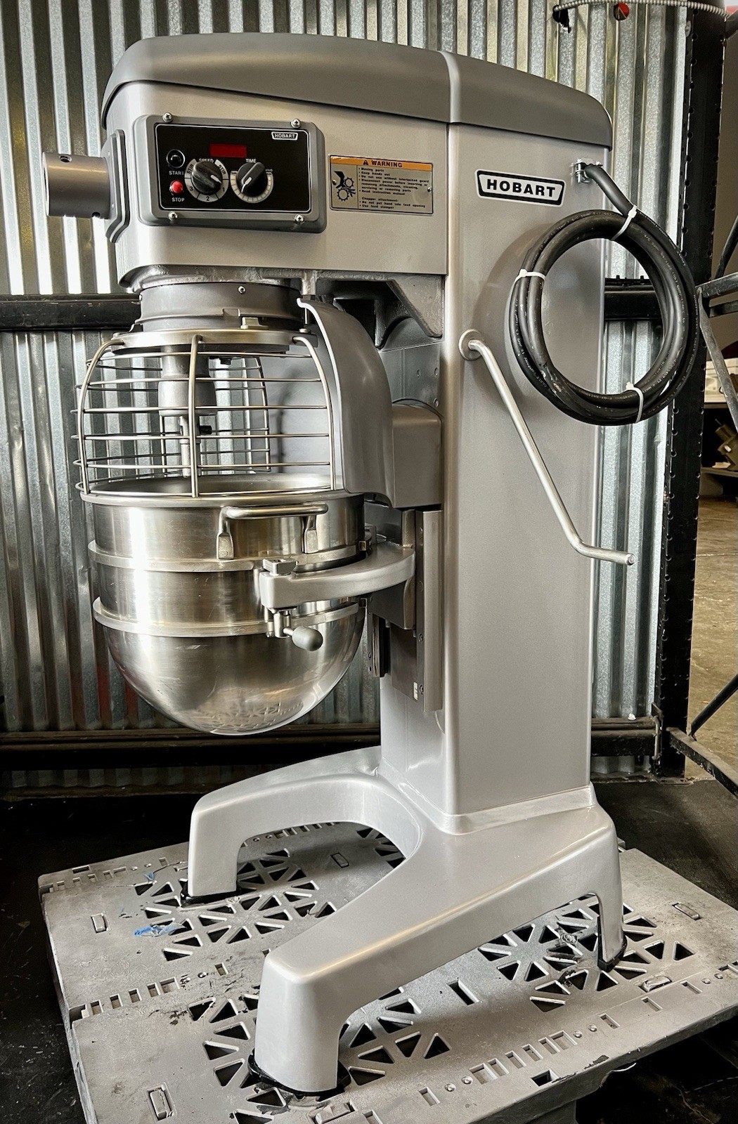 HL300 Hobart 30 qt Legacy Mixer 200-240V 2017 Model