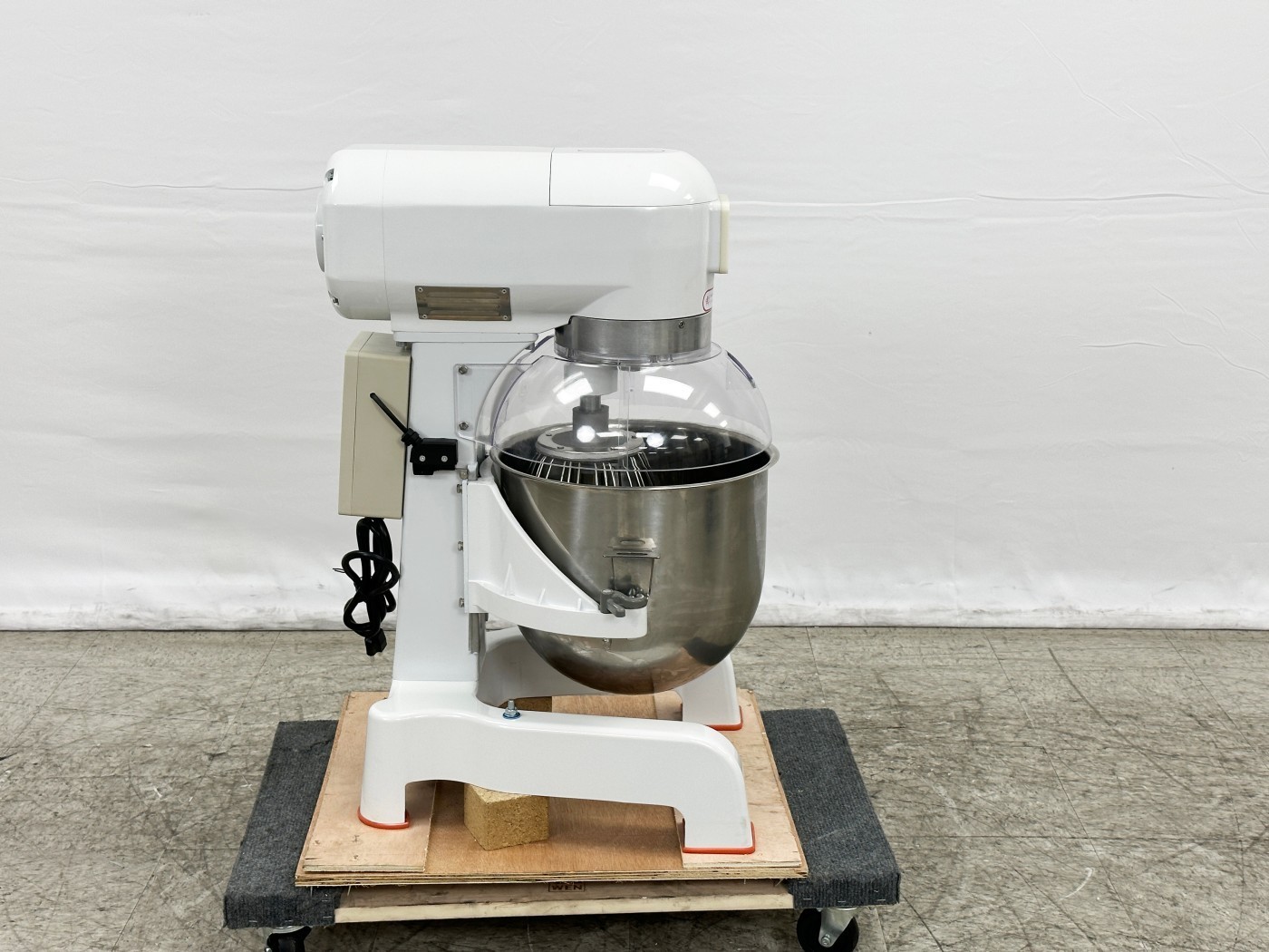 NEW 20 Quart Mixer Machine 3 Speed Commercial Bakery Kitchen Equipment NSF