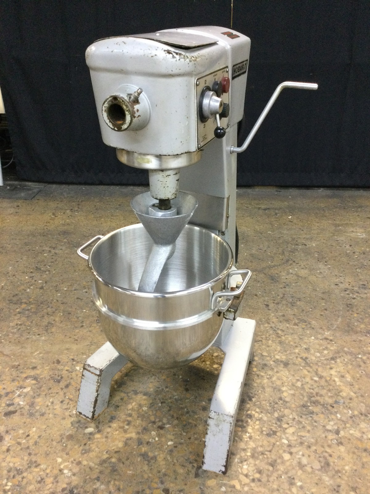 Hobart D-300T 30 Qt Dough Mixer With Bowl 1 Attachment