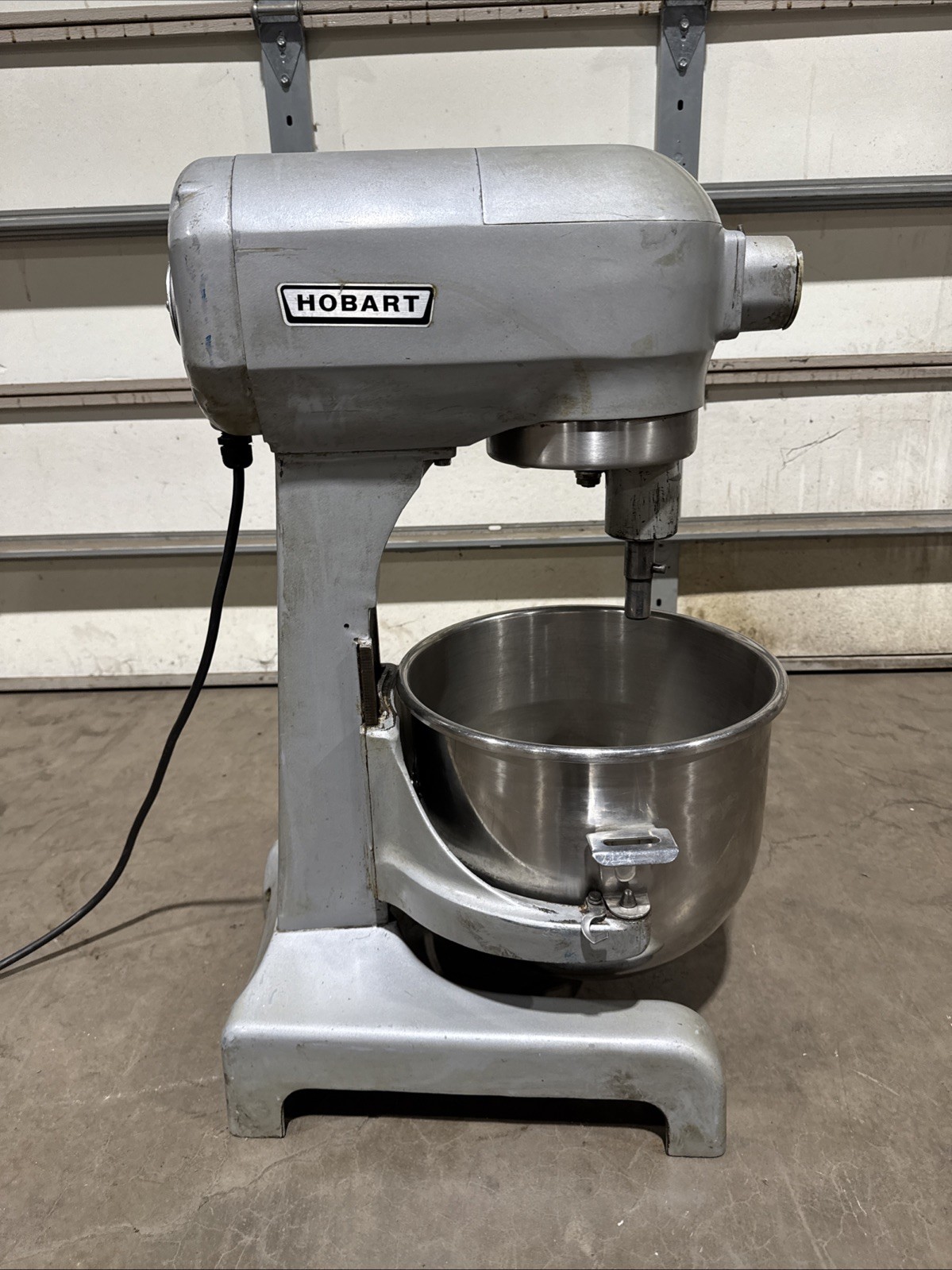 Hobart A-200T 20 qt Commercial Dough Mixer With Bowl 3 Speed Timer