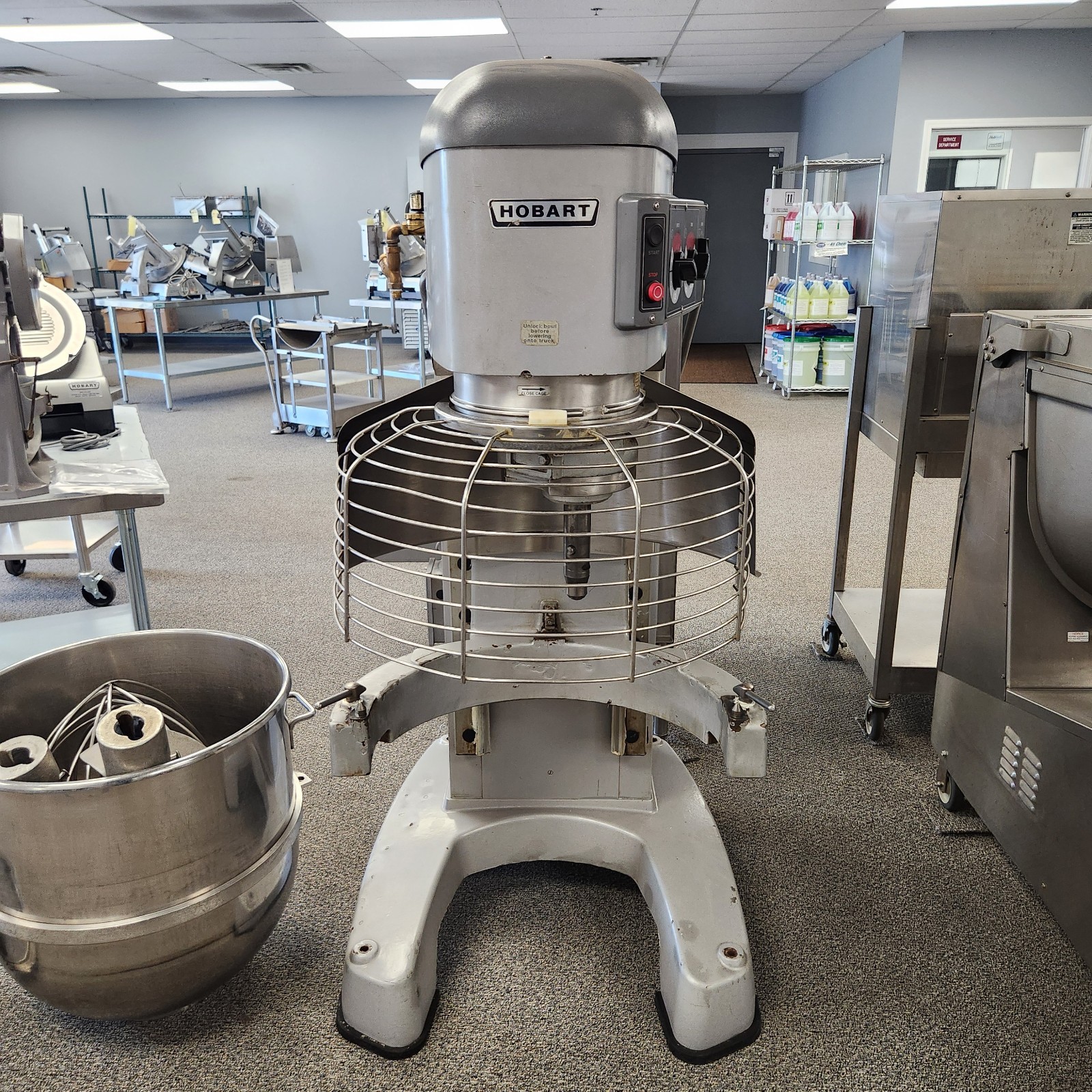 *Rebuilt By Hobart* Legacy HL1400N 140 Quart Bakery Restaurant Dough Mixer + Acc