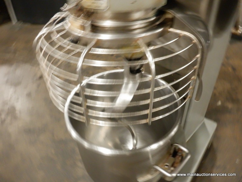 HOBART D340 40 QT DOUGH MIXER WITH BOWL GUARD & 1 HOOK