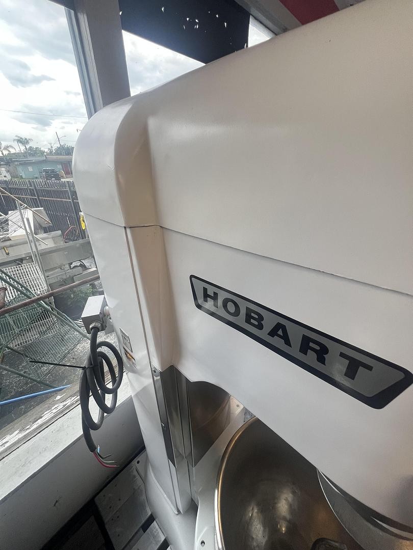 Hobart 140 Quart Commercial Planetary Mixer