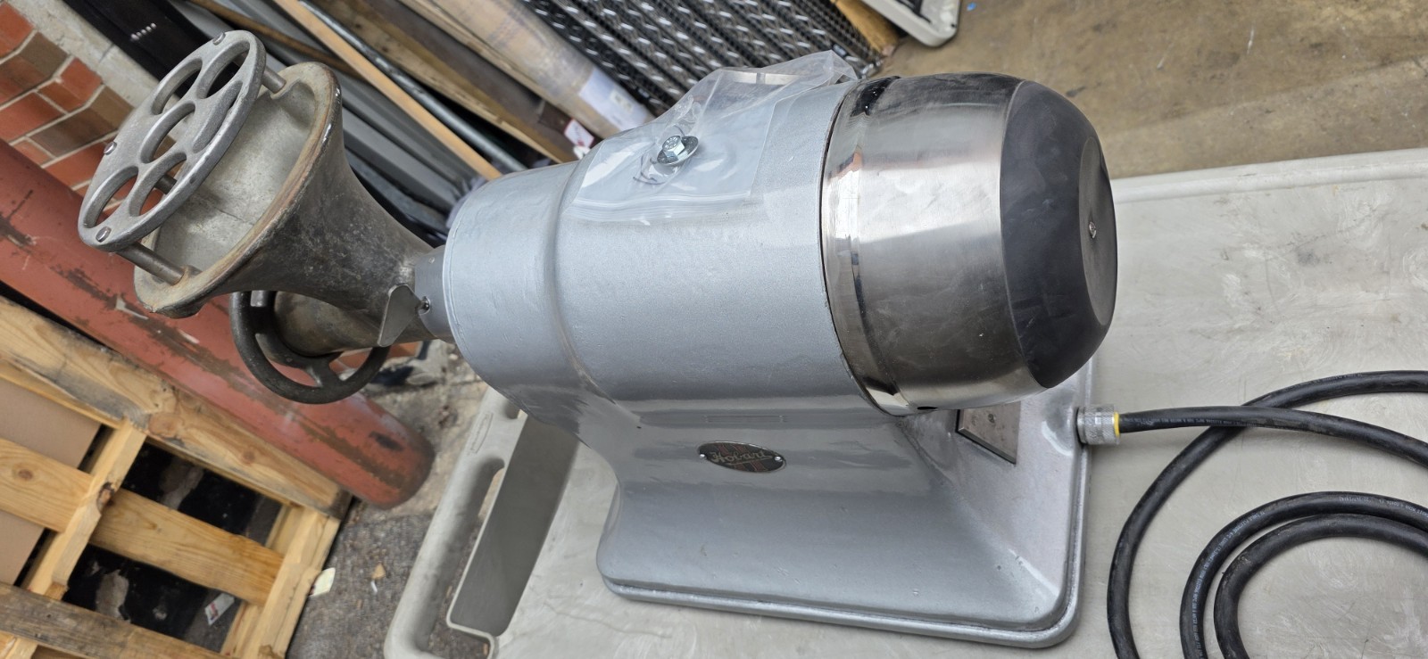 Hobart 4332 Meat Grinder (Refurbished) 1.5 HP