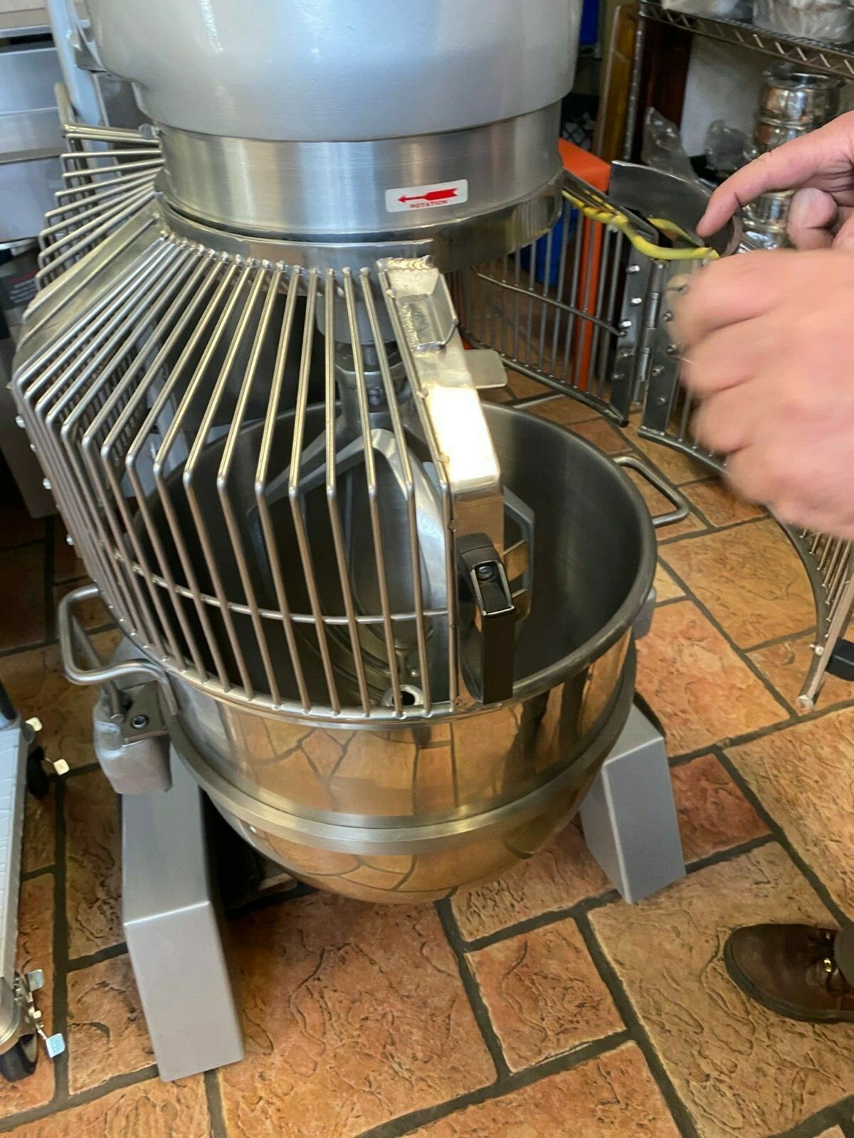 60 Quart Attias Dough Mixer with quard