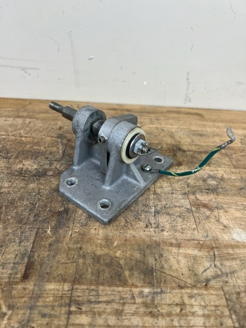 Hobart Interlock Latch Assembly -HCM300/450 Part# 00-290606, or 00-937594