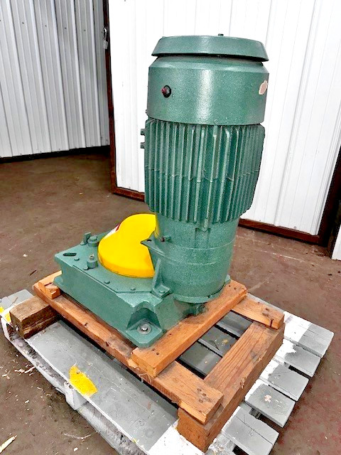 Lightnin Series 10 Model 15Q5 Top Mount Mixer Ratio 14.06