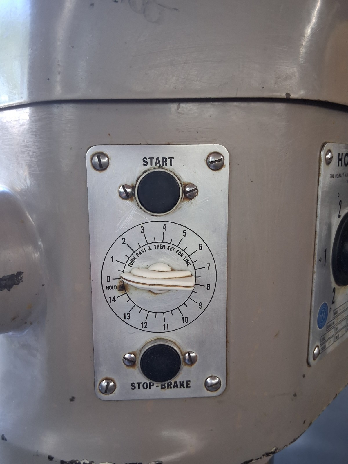 HOBART H600 T MIXER 60 QUART 3 PHASE 1 HP W/ ATTACHMENTS & DOLLY