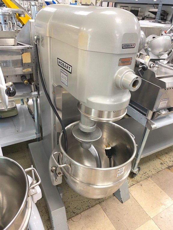 Mixers/ Hobart H-600T 60 Qt Mixer/ 2 HP NEW Motor w/ Attachments/ 200V-3PH
