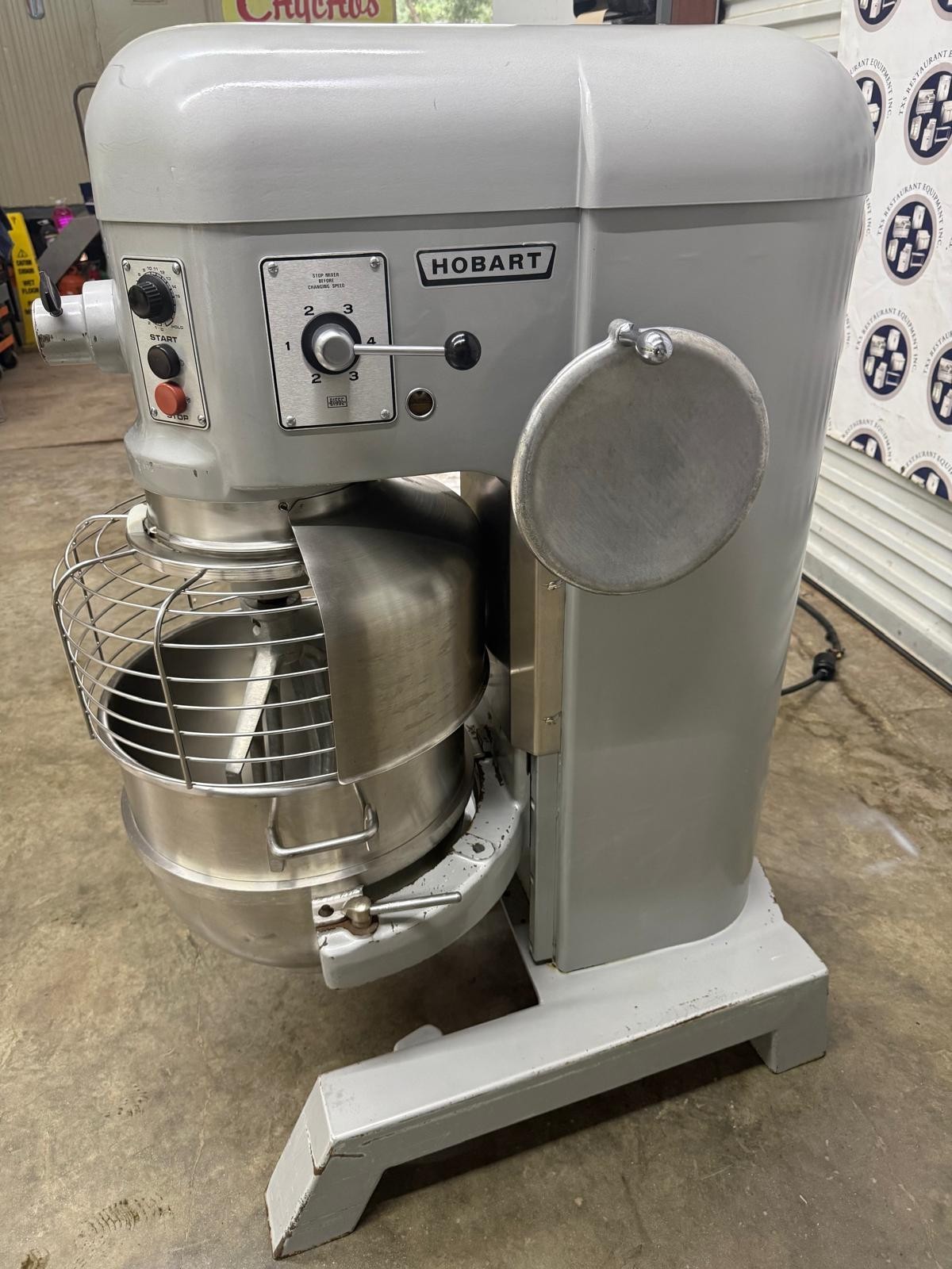 Hobart H600T 60 Qt Commercial Planetary Mixer – 200V 3 Phase – With Bowl, Wire W