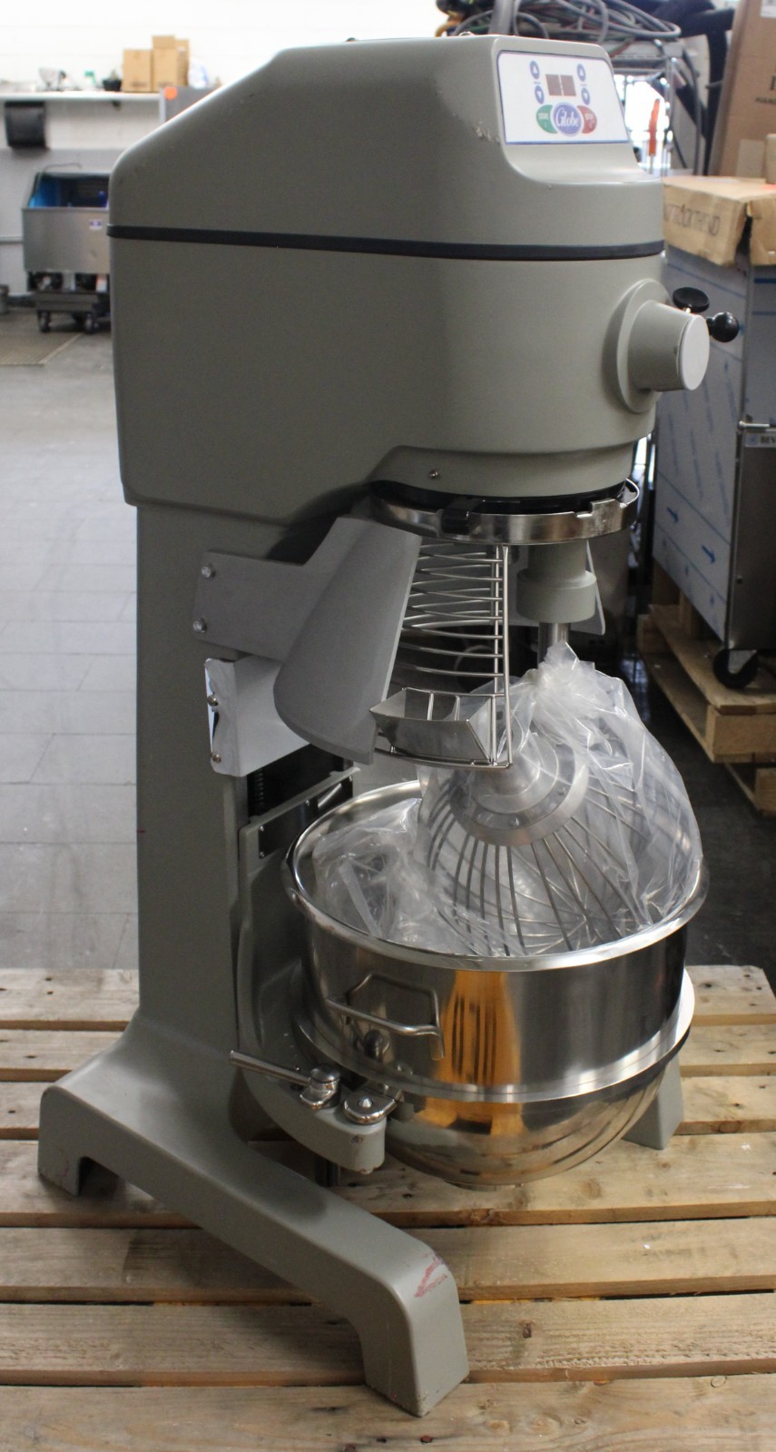 Globe SP40 *Ding & Dent* 40 Qt. Commercial Planetary Floor Mixer – 2 hp (#4253)