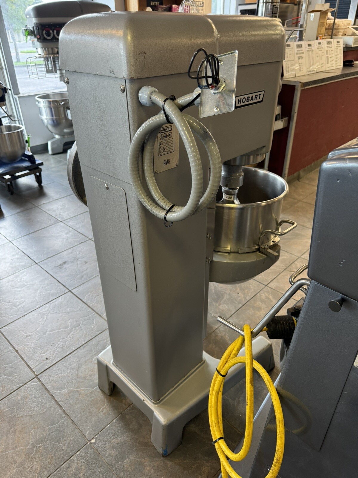 Hobart D340 Planetary Mixer 40 Qt w/ Bowl & Whip Attachment-Refurbished 208v 3Ph