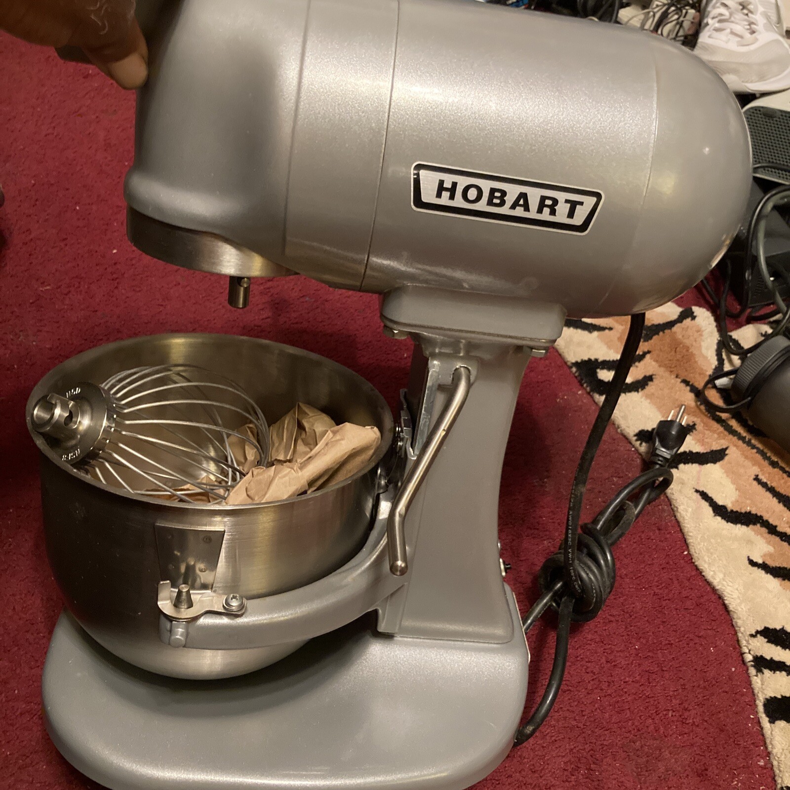 Hobart 5 Qt. Bowl Lift Countertop Mixer with Standard Accessories, 120V, 1/6 hp