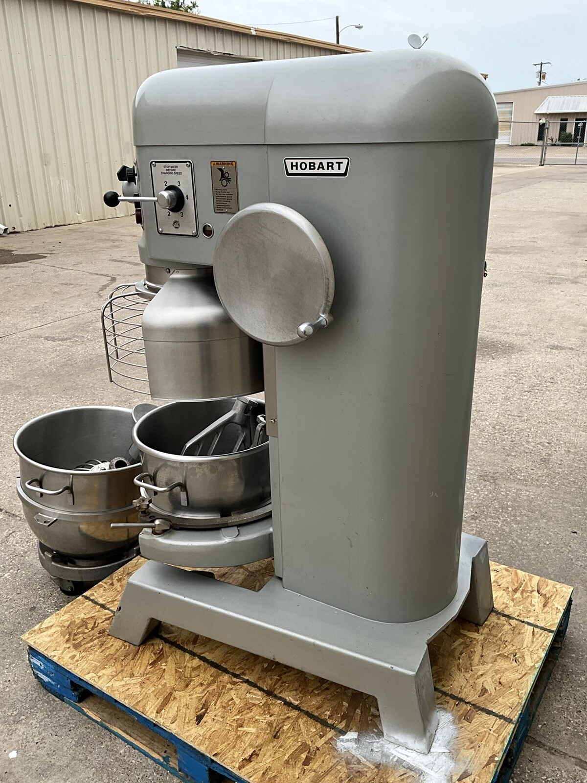 Hobart 60qt Dough mixer H600T Pizza Bakery bowl Guard with 30qt bowl set up