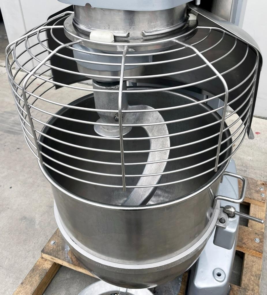 Hobart HL1400N LEGACY 140QT Commercial Bakery Dough Mixer 4 Speeds 5HP 220V 3PH
