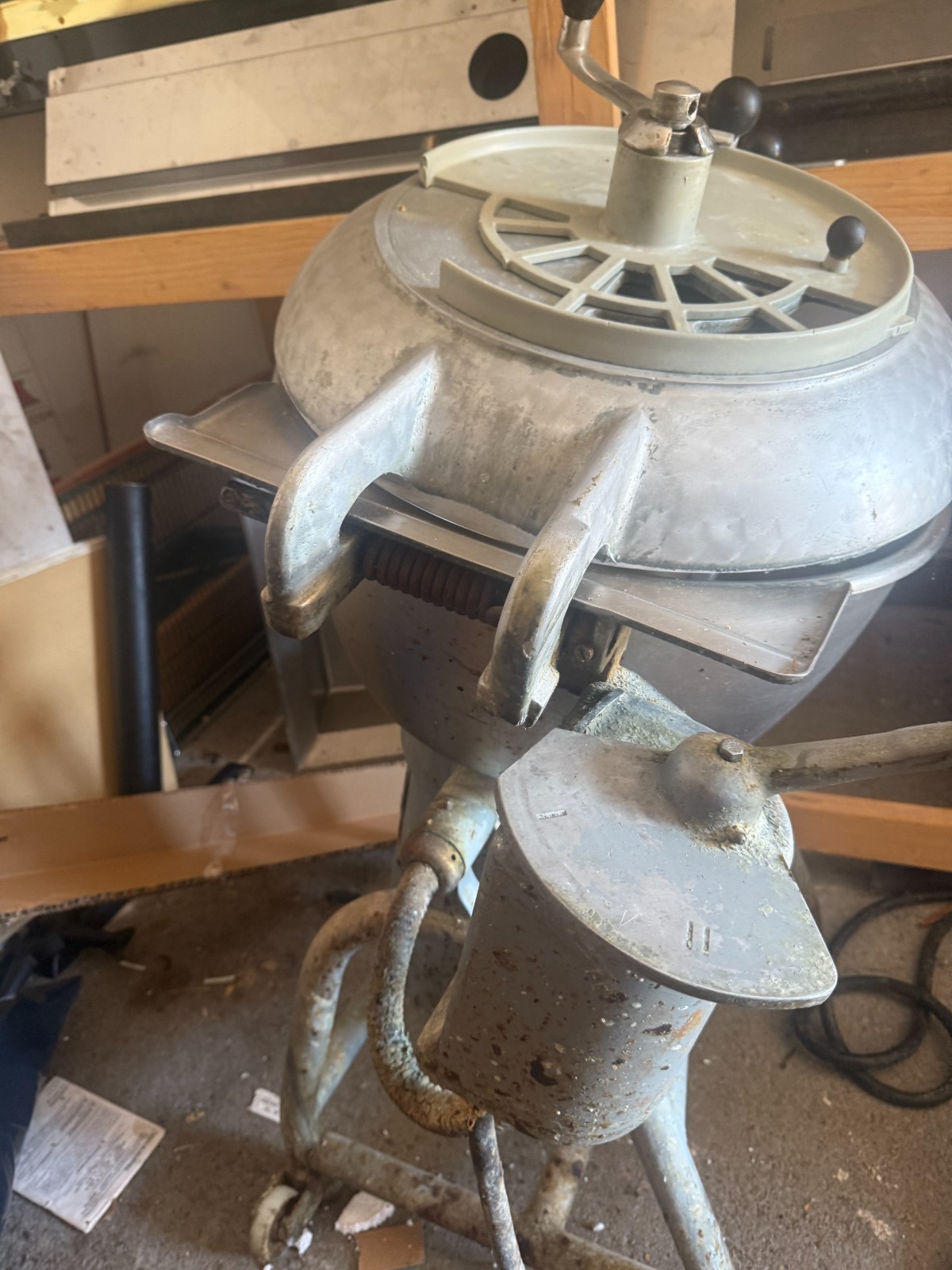 Hobart 40 quart VCM mixer-FOR PARTS ONLY