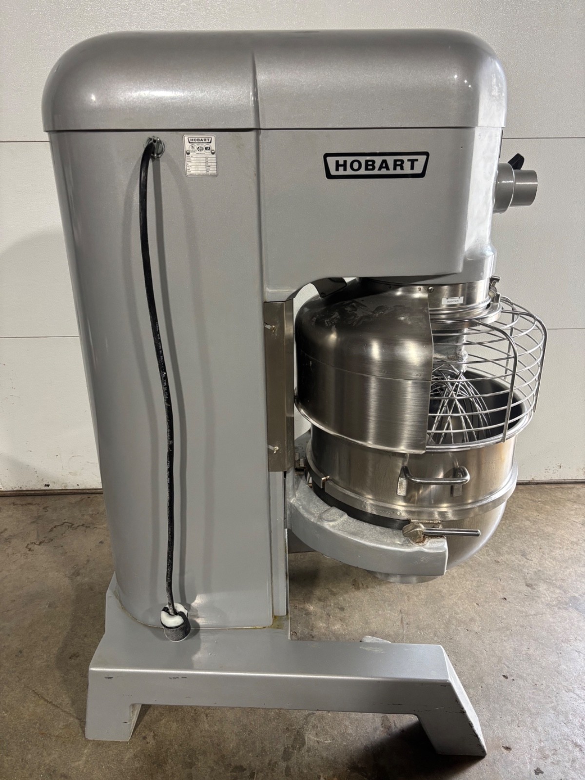 Hobart H600 H600T 60 Quart Mixer w/ Paddle & Whisk WORKS GREAT!
