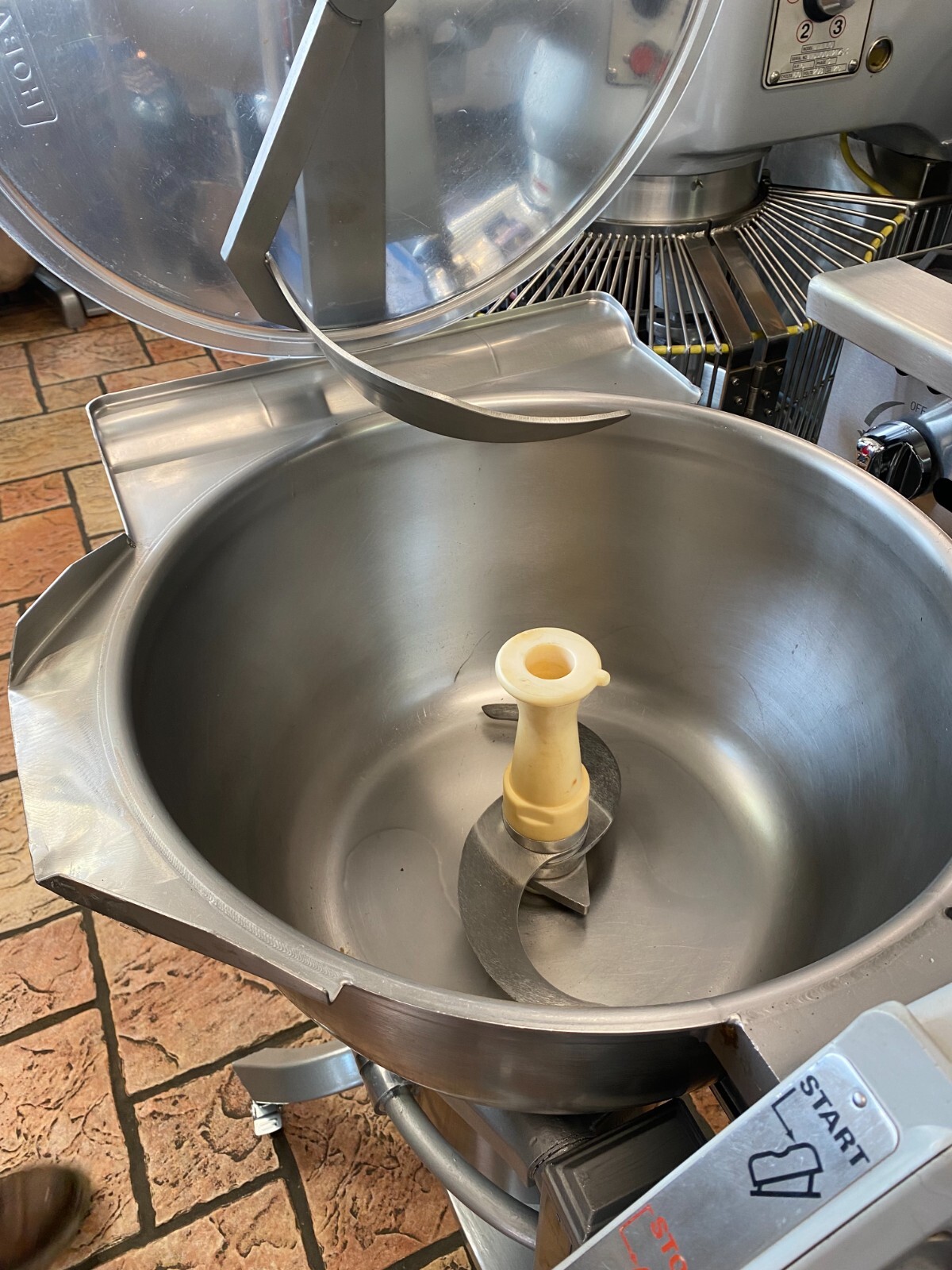 HOBART HCM 450 Mixer