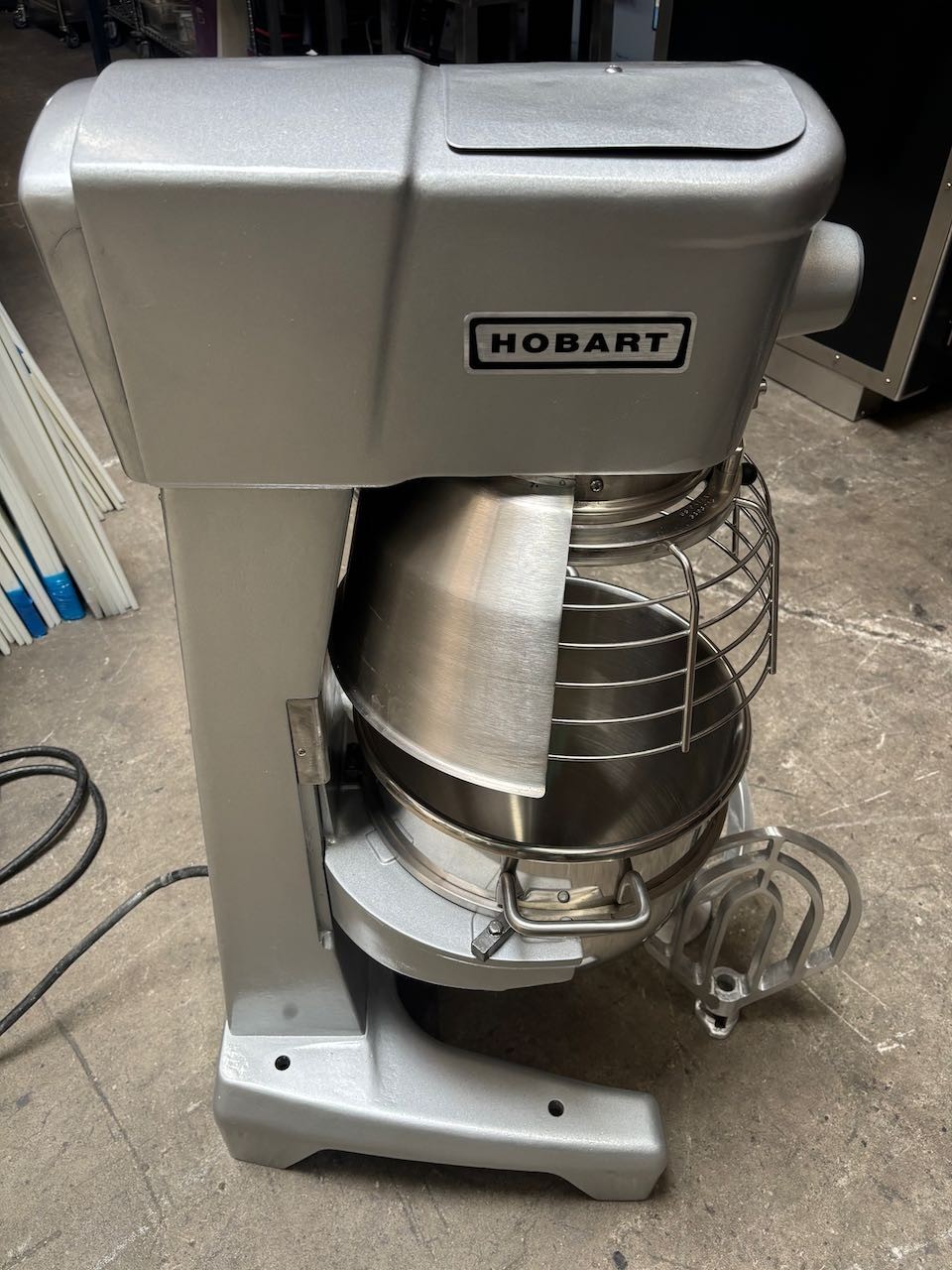 30 Quart Mixer Hobart D-300 208V New Bowl & 3 Attachments Qt Dough OEM USA Guard