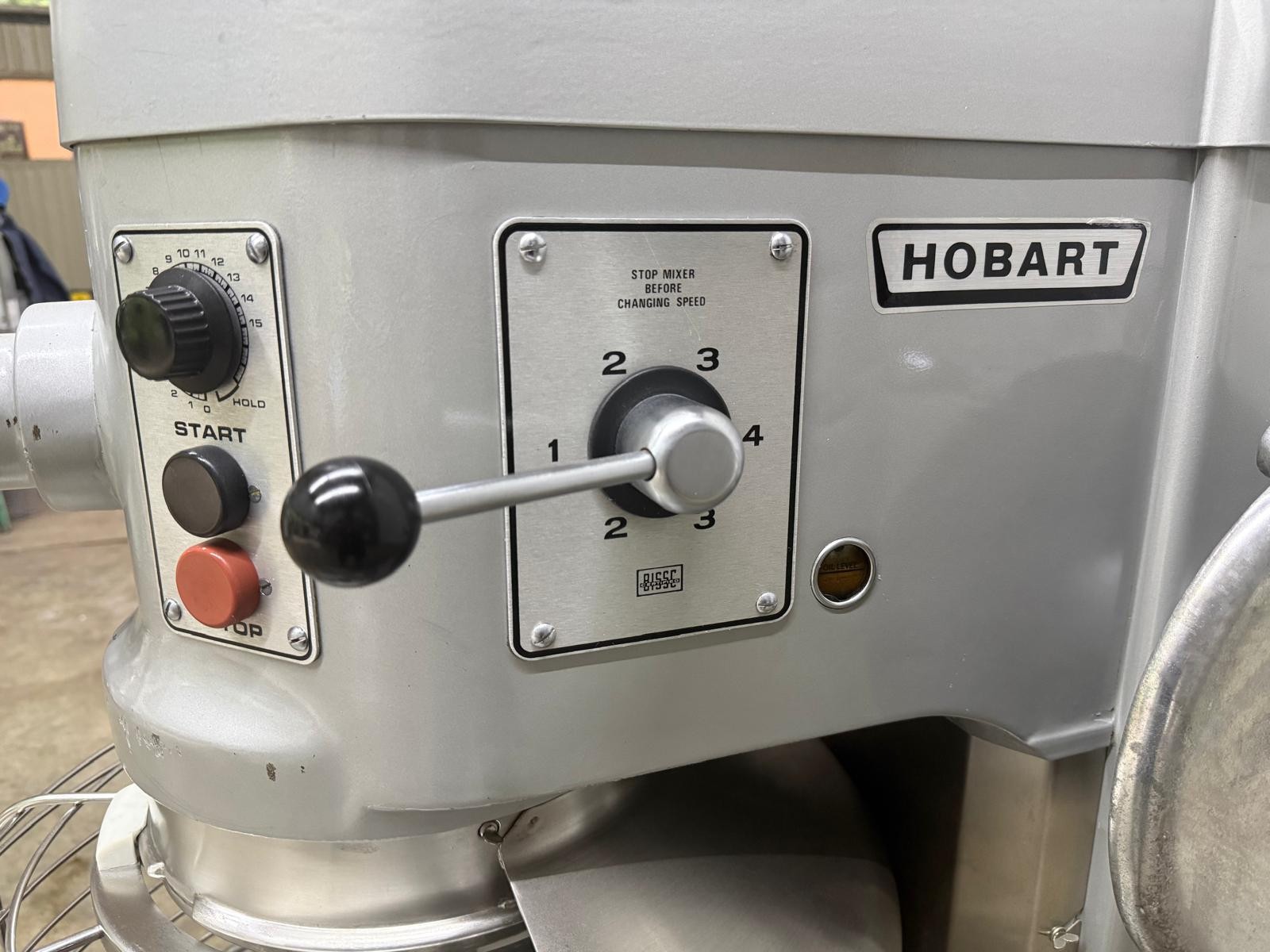 Hobart H600T 60 Qt Commercial Planetary Mixer – 200V 3 Phase – With Bowl, Wire W