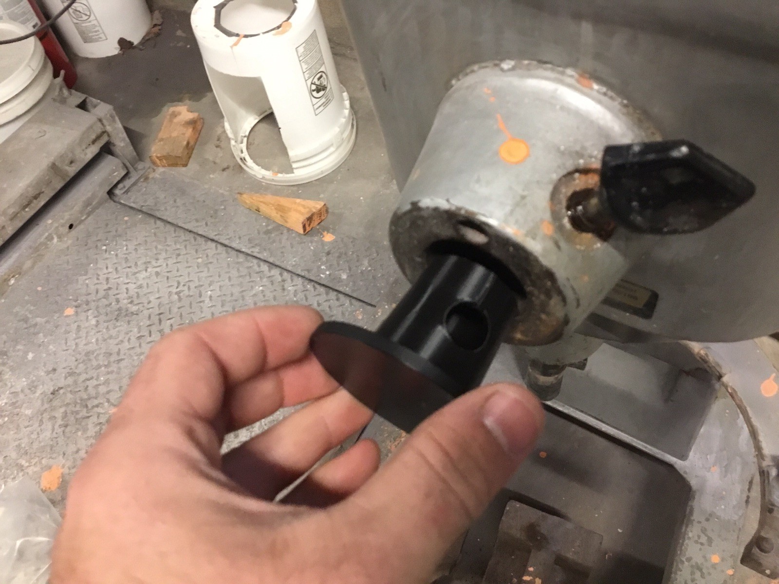 Front Attachment Plug Cap Hobart Mixer Grinder Insert 20 30 40 60 80 Qt (black)