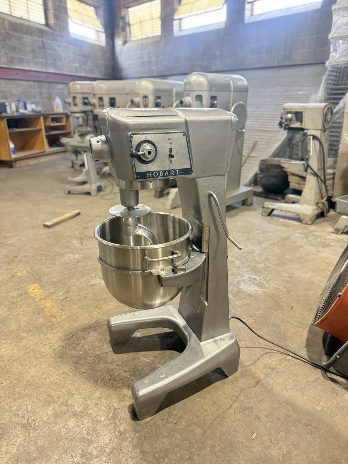 Hobart D-300 Mixer 30 Quart with Stainless Bowl and Hook